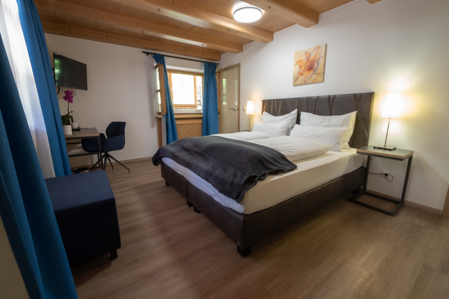 Seralux SL Hotel